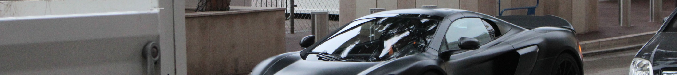 McLaren 675LT Spider