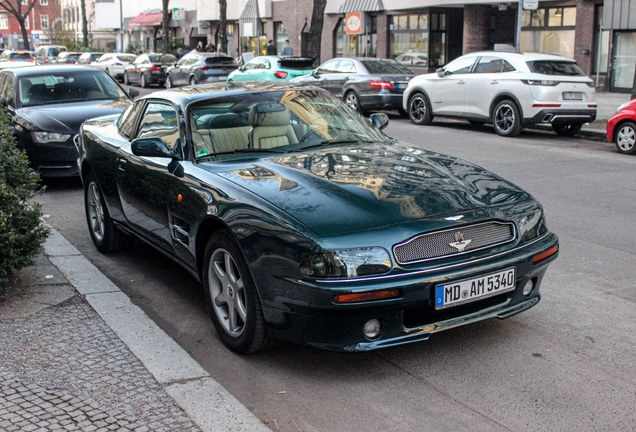Aston Martin V8 Coupe