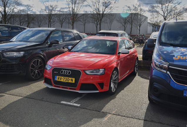 Audi RS4 Avant B8