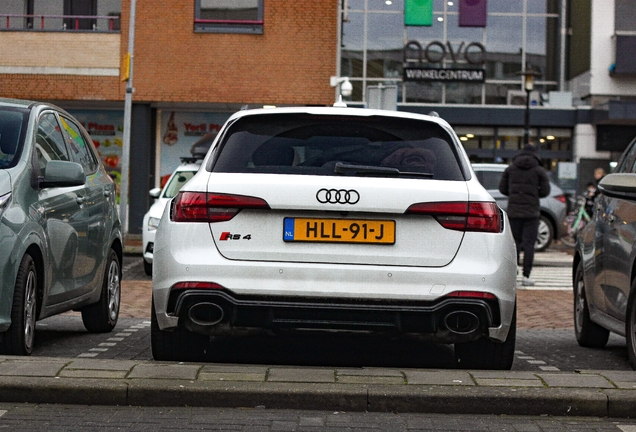 Audi RS4 Avant B9
