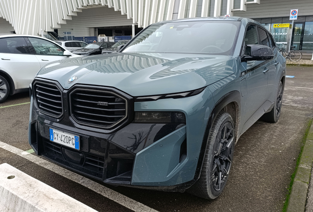 BMW XM G09