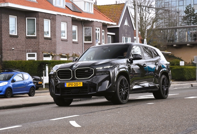 BMW XM G09