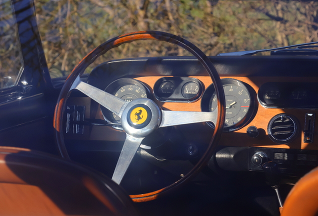 Ferrari 330 GT 2+2 Series I