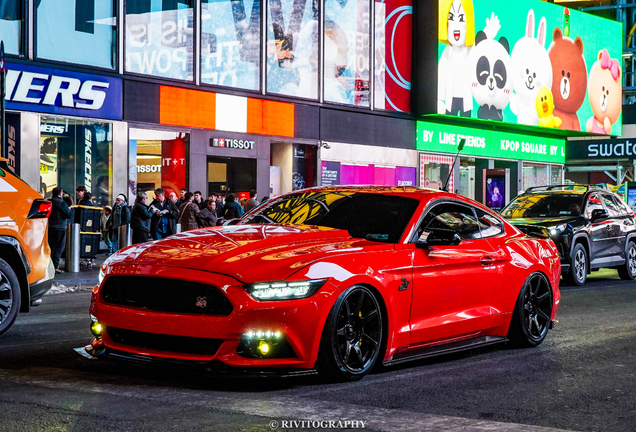 Ford Mustang GT 2015