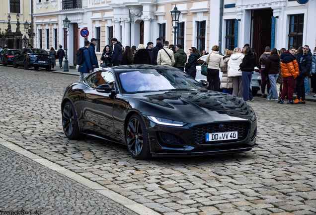 Jaguar F-TYPE P450 75 Coupé