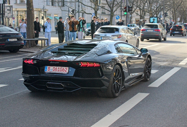 Lamborghini Aventador LP700-4