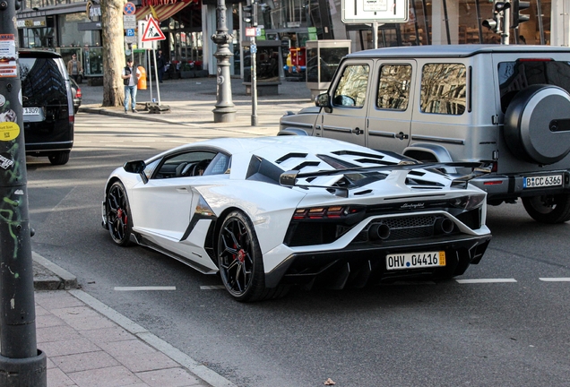Lamborghini Aventador LP770-4 SVJ