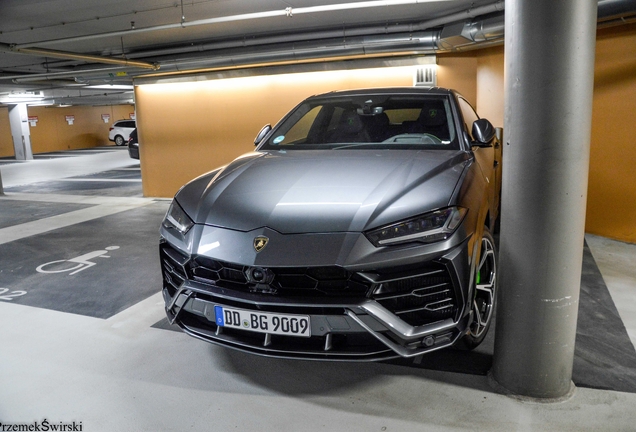 Lamborghini Urus