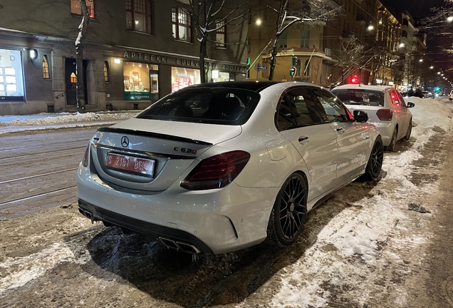 Mercedes-AMG C 63 S W205