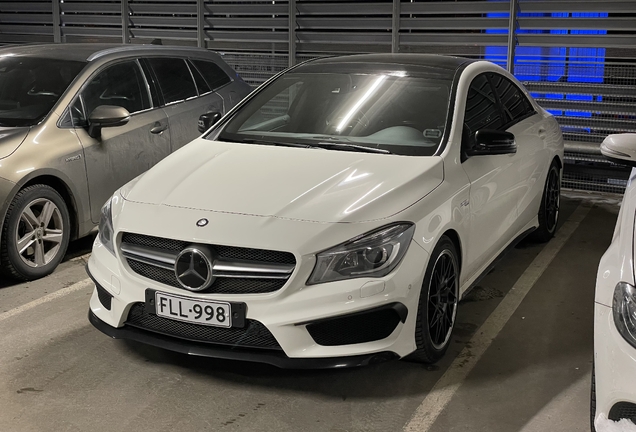Mercedes-Benz CLA 45 AMG C117