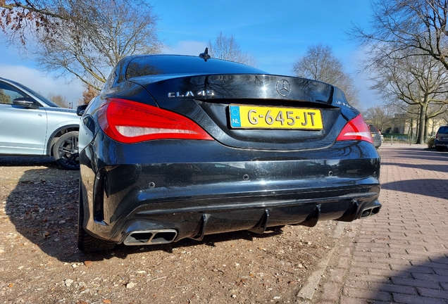 Mercedes-Benz CLA 45 AMG C117
