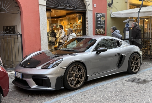 Porsche 718 Cayman GT4 RS Weissach Package
