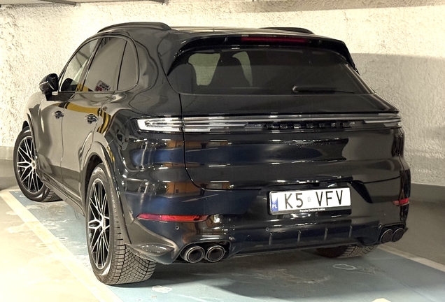 Porsche 9YA Cayenne GTS MkII