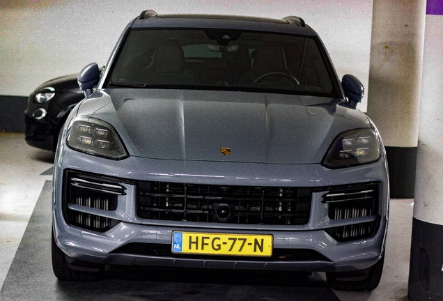Porsche 9YA Cayenne Turbo E-Hybrid