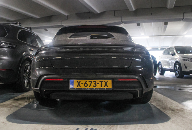 Porsche Taycan GTS Sport Turismo