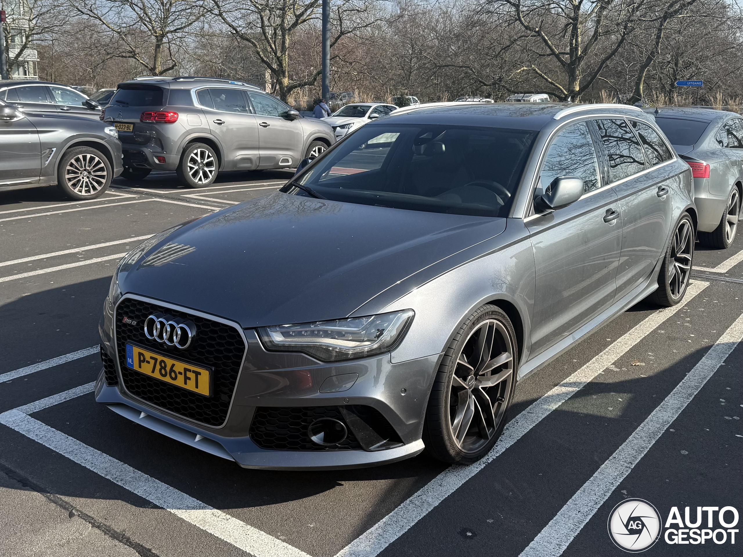 Audi RS6 Avant C7