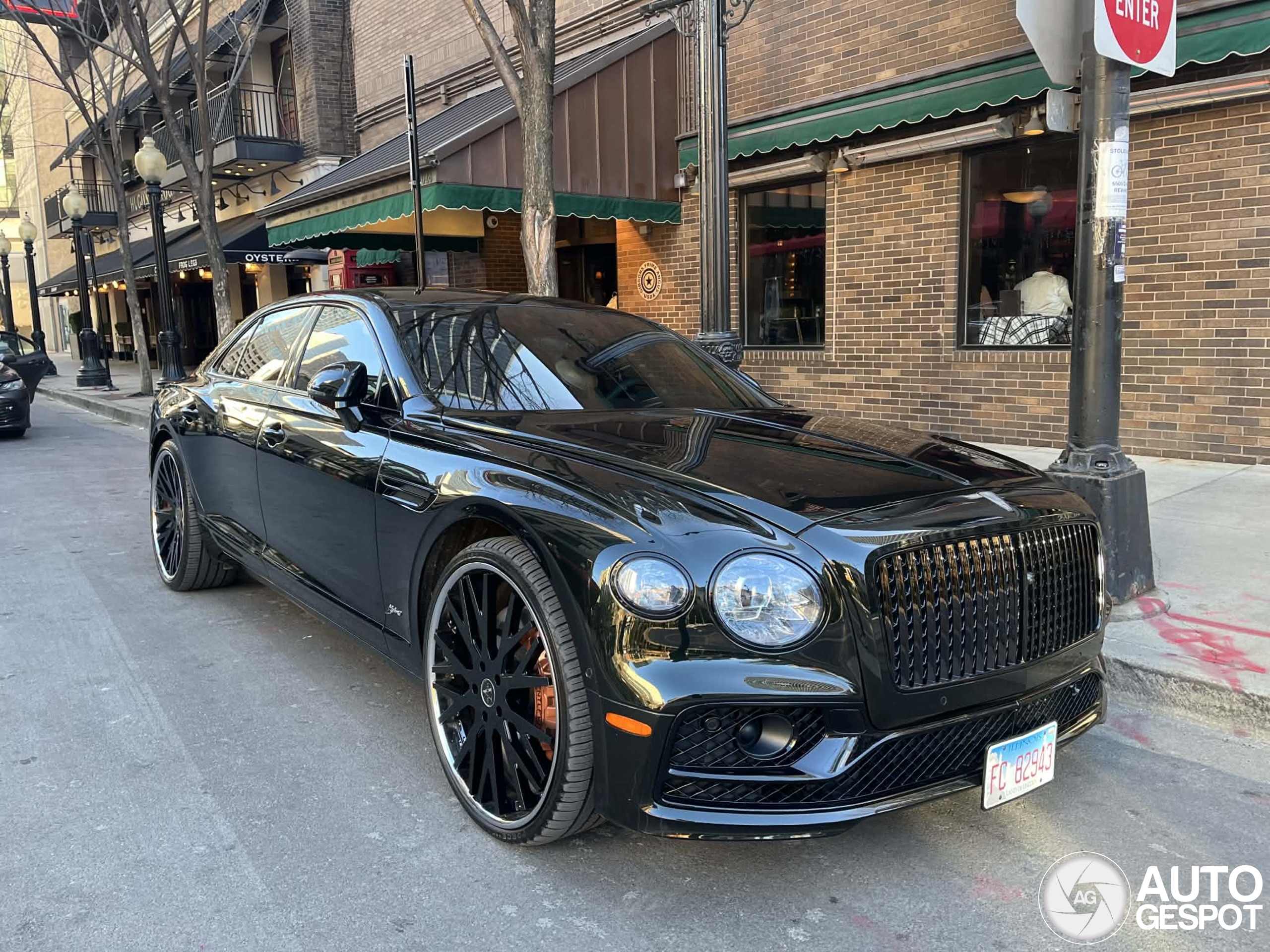Bentley Flying Spur Hybrid