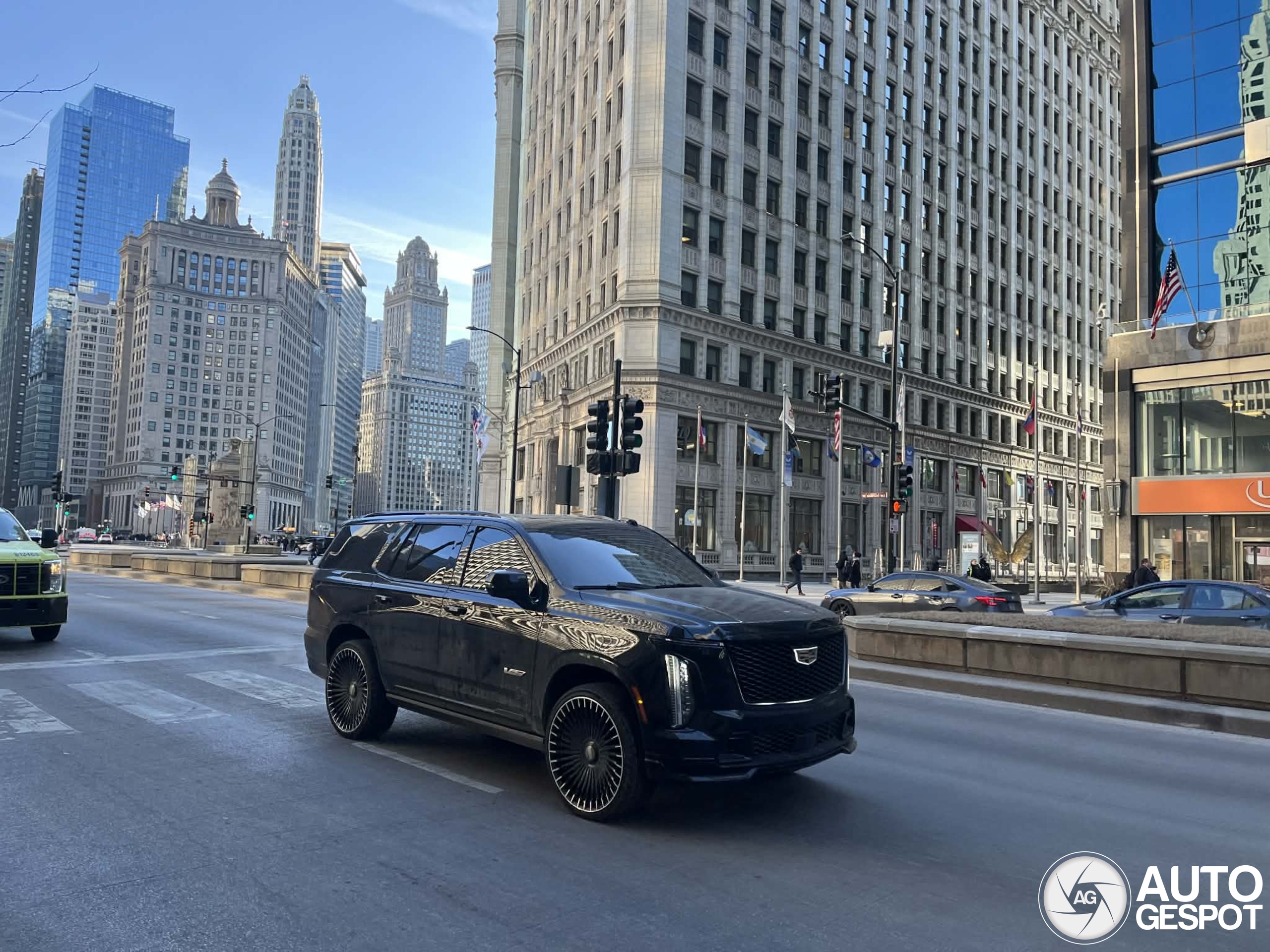 Cadillac Escalade-V 2025