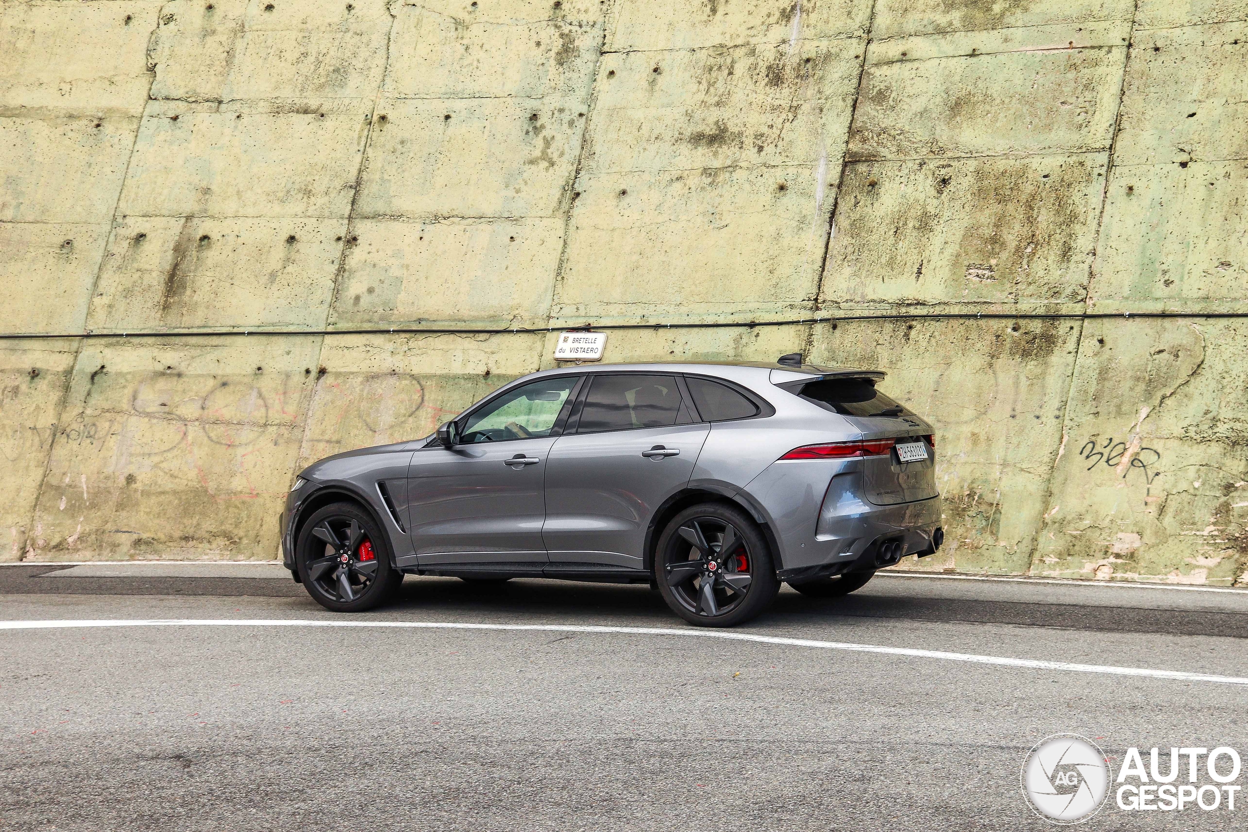 Jaguar F-PACE SVR 2021