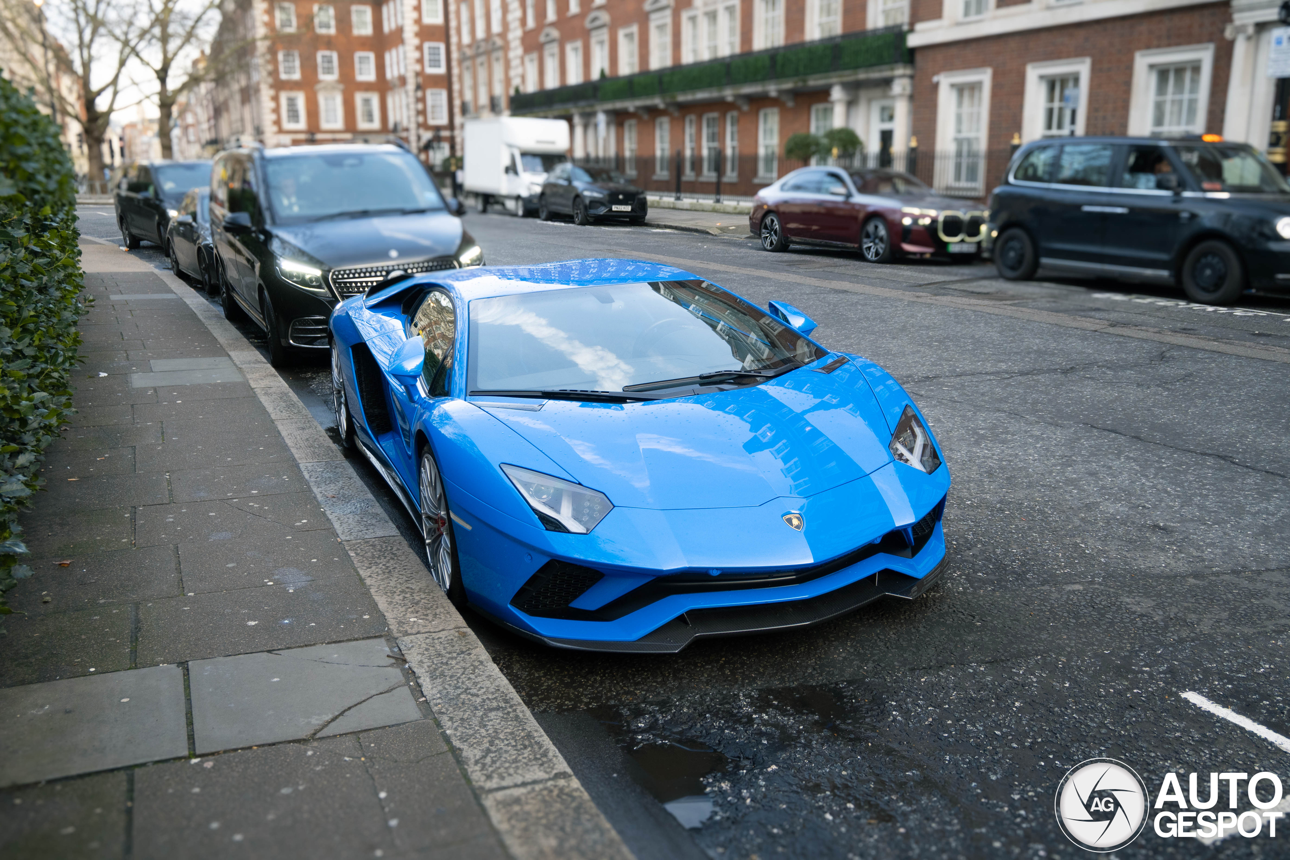 Lamborghini Aventador S LP740-4