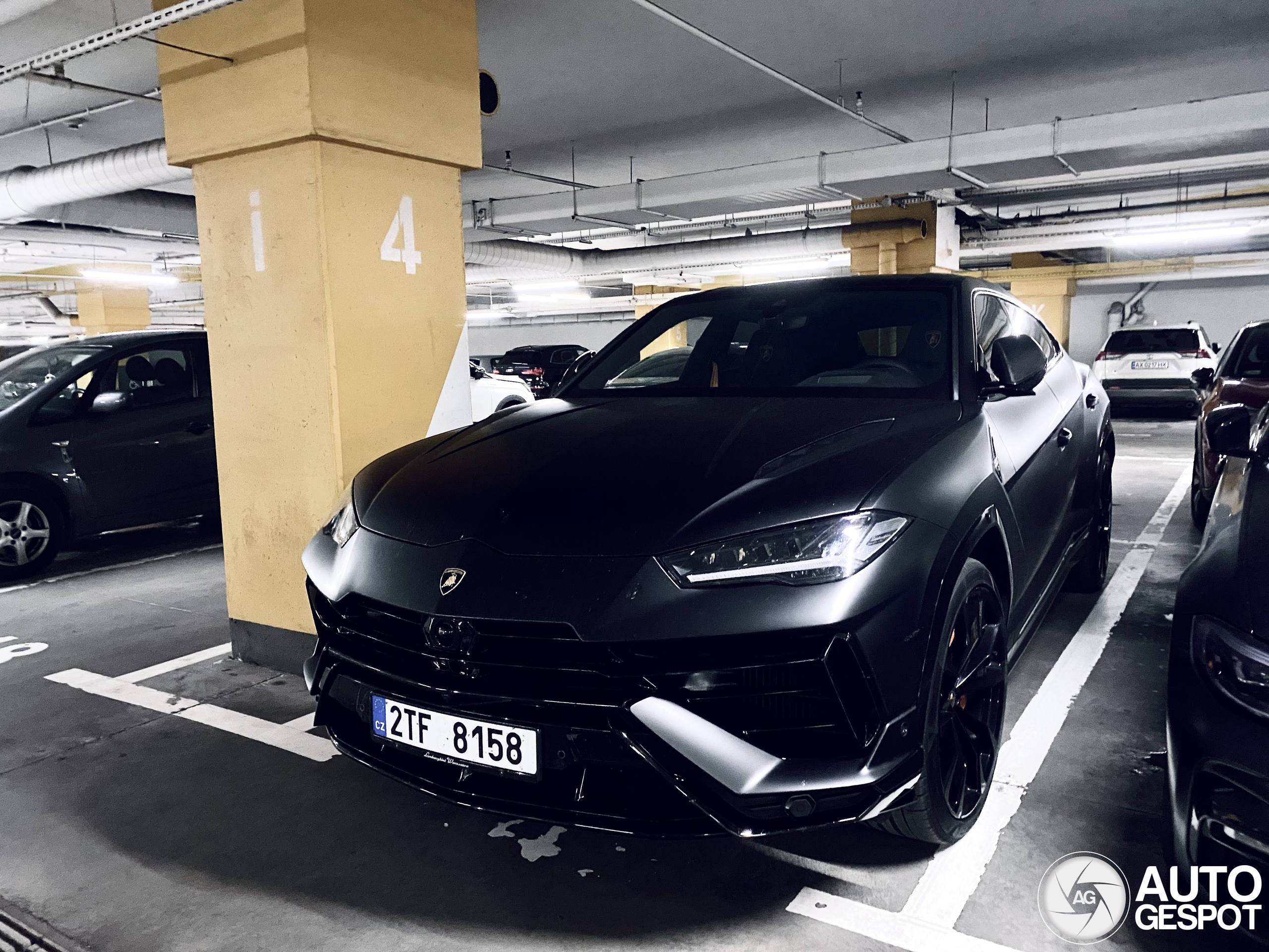 Lamborghini Urus S