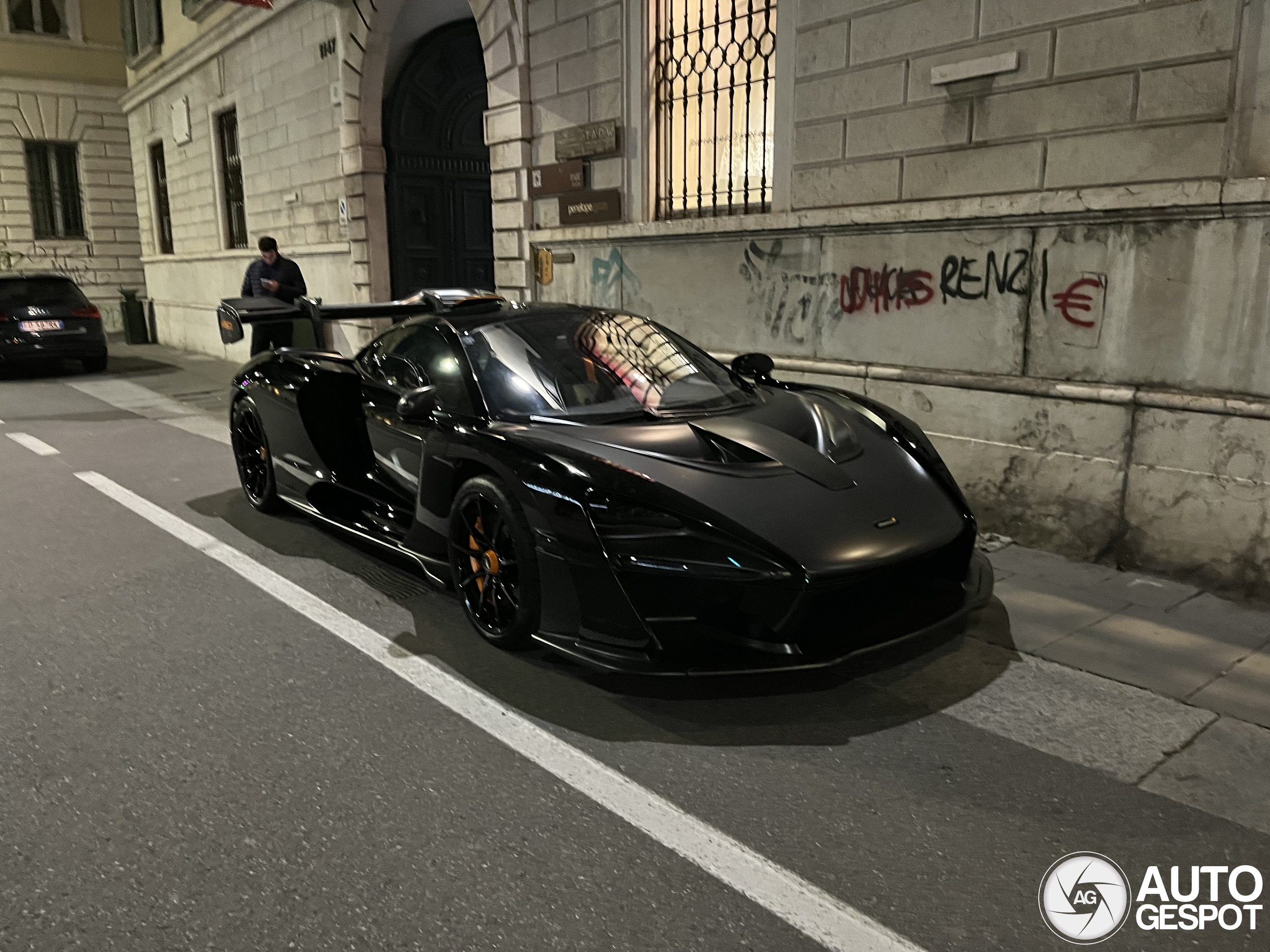 McLaren Senna