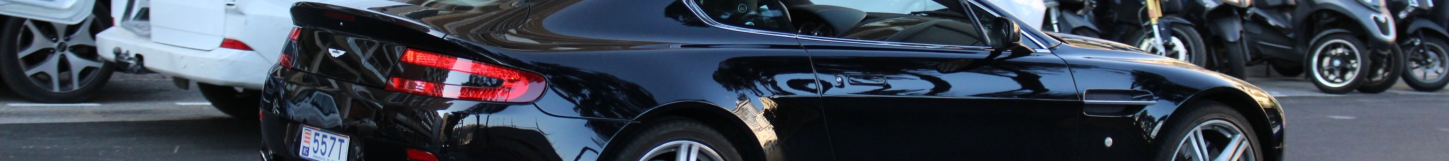 Aston Martin V8 Vantage