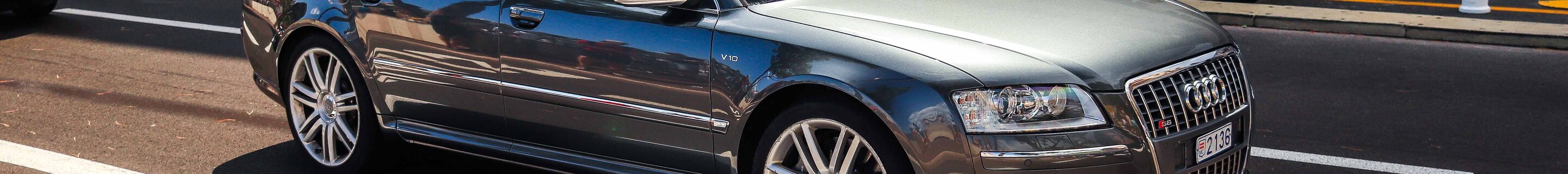 Audi S8 D3