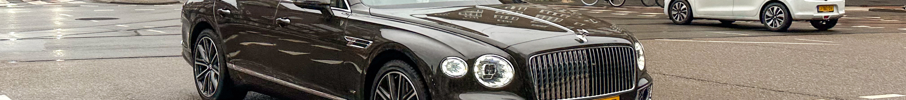 Bentley Flying Spur V8 2021