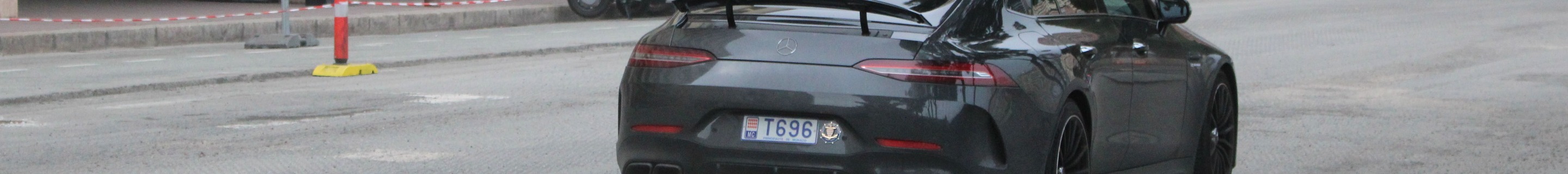 Mercedes-AMG GT 63 X290