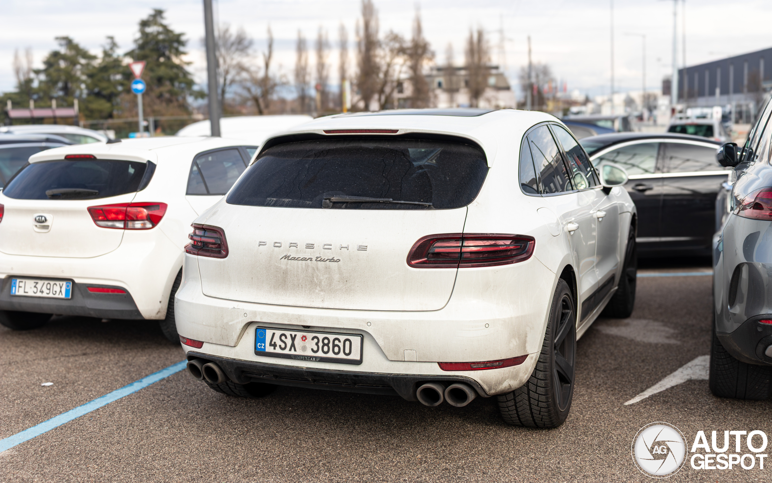 Porsche 95B Macan Turbo MkI
