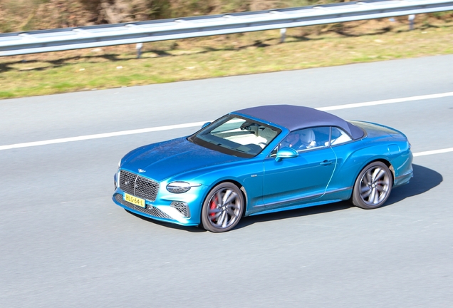 Bentley Continental GTC Speed 2025