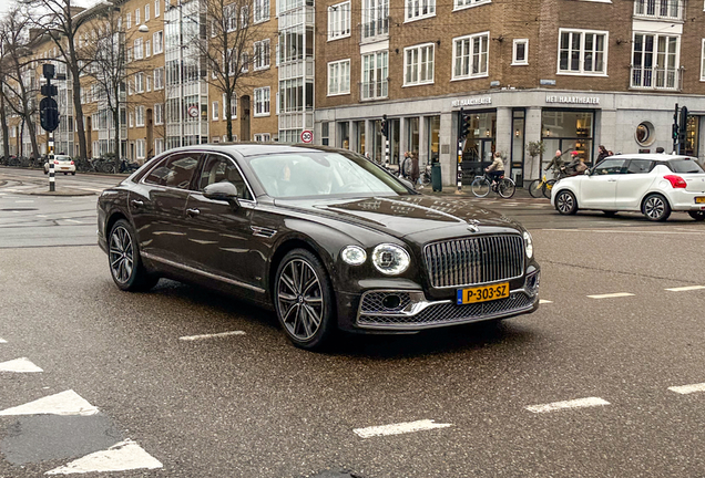 Bentley Flying Spur V8 2021