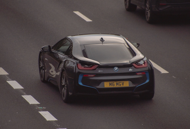 BMW i8