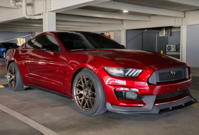 Ford Mustang GT 2015