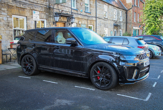 Land Rover Range Rover Sport SVR 2018 Carbon Edition