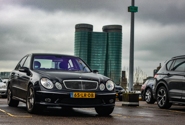 Mercedes-Benz E 55 AMG