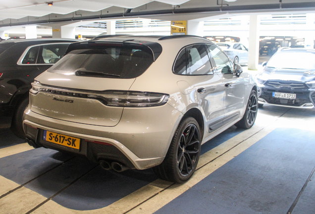 Porsche 95B Macan GTS MkIII