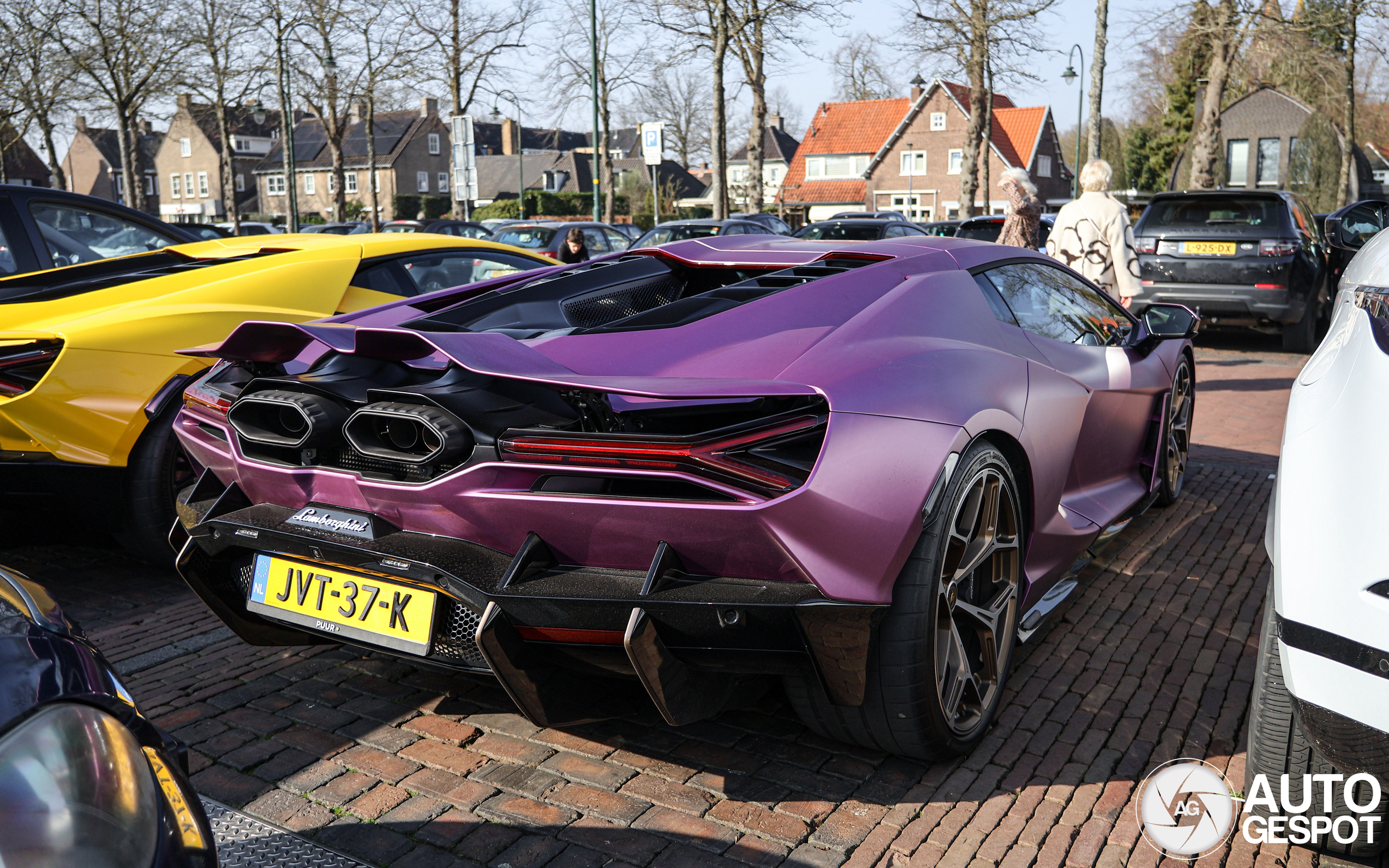 Diablo-vibes in Laren: Deze paarse Revuelto hadden we nog niet eerder gezien