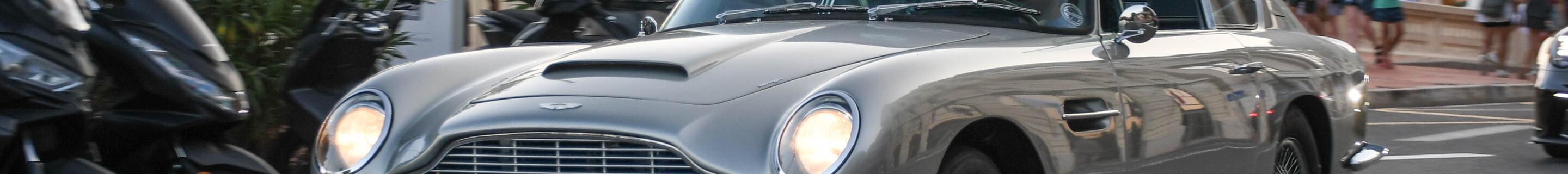 Aston Martin DB6 MKI