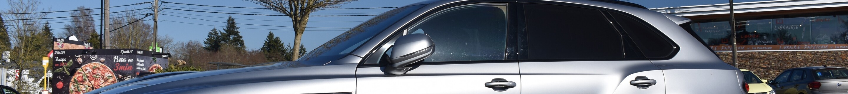 Bentley Bentayga Azure