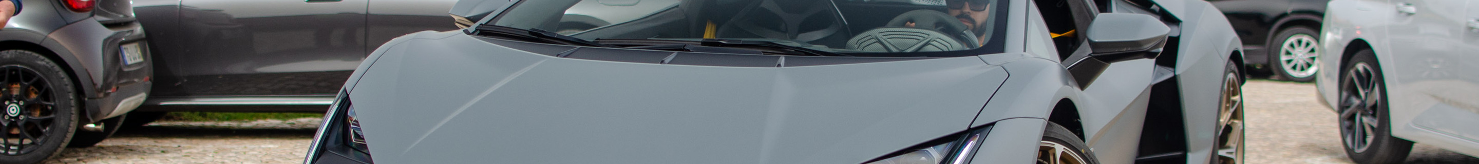 Lamborghini Revuelto