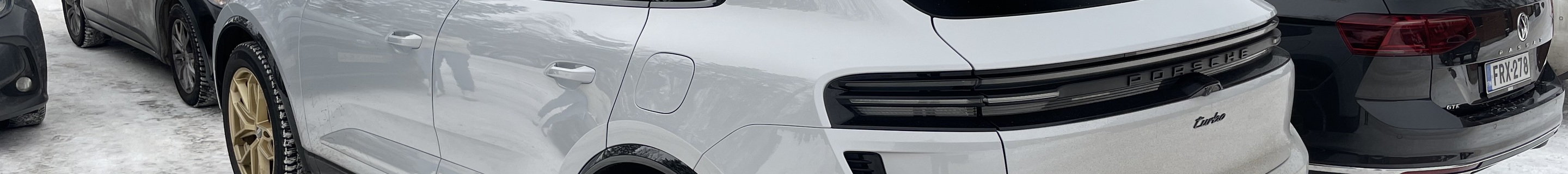 Porsche Macan EV Turbo