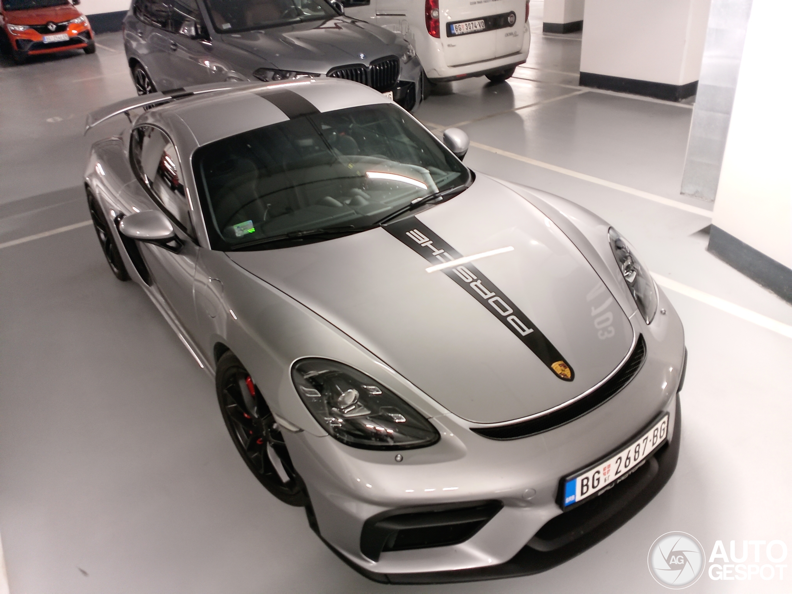 Porsche 718 Cayman GT4