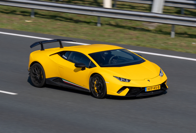 Lamborghini Huracán LP640-4 Performante