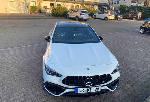 Mercedes-AMG CLA 45 S Shooting Brake X118
