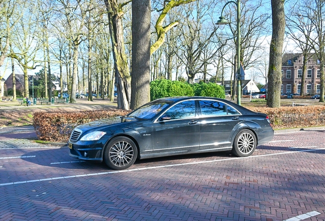 Mercedes-Benz S 63 AMG W221