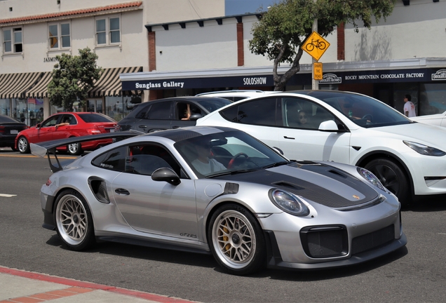 Porsche 991 GT2 RS Weissach Package