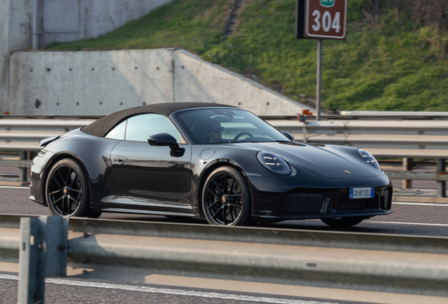 Porsche 992 Carrera 4 GTS Cabriolet MkII