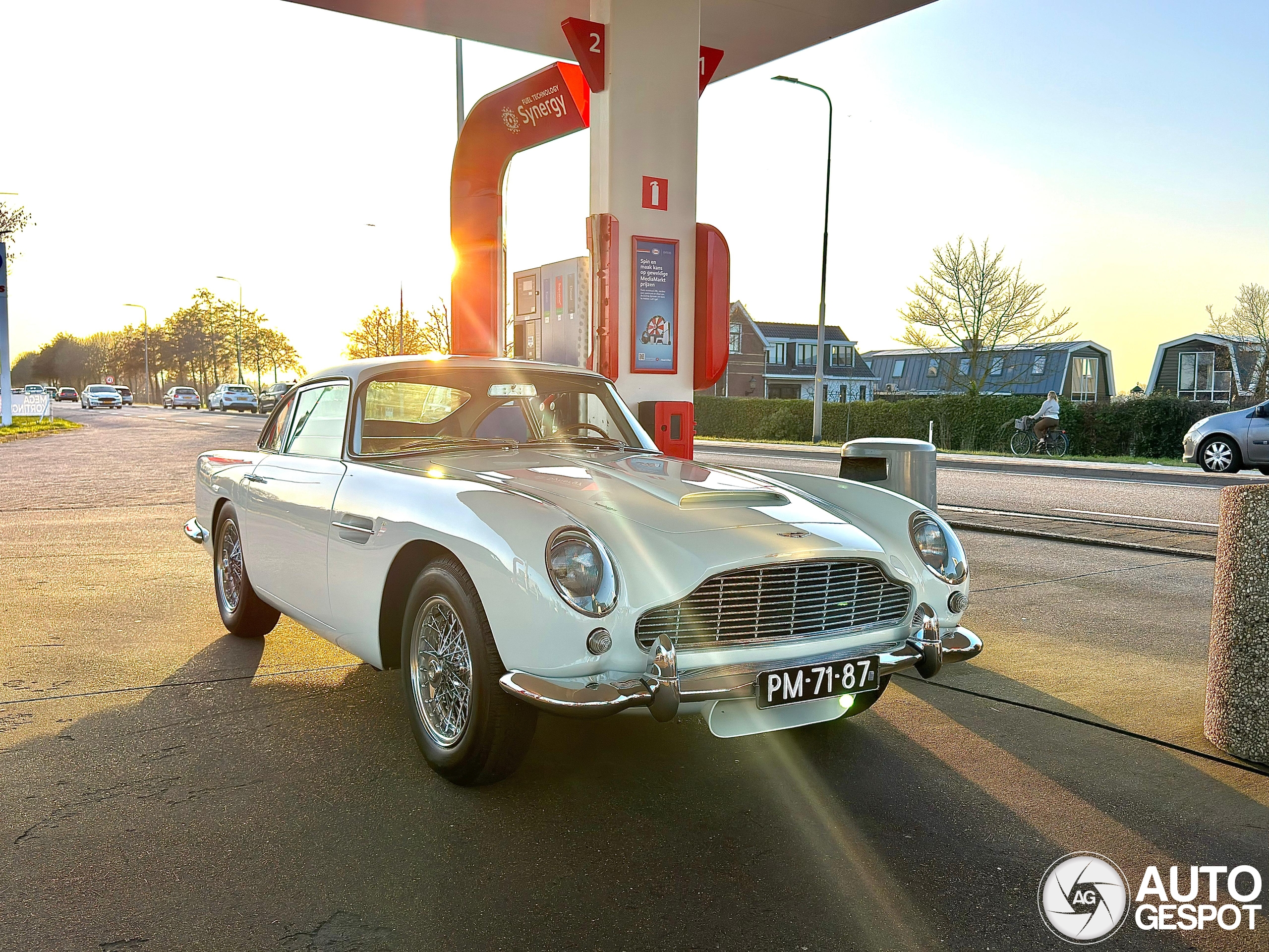 Spot van de dag: Aston Martin DB4 Series 5 Vantage